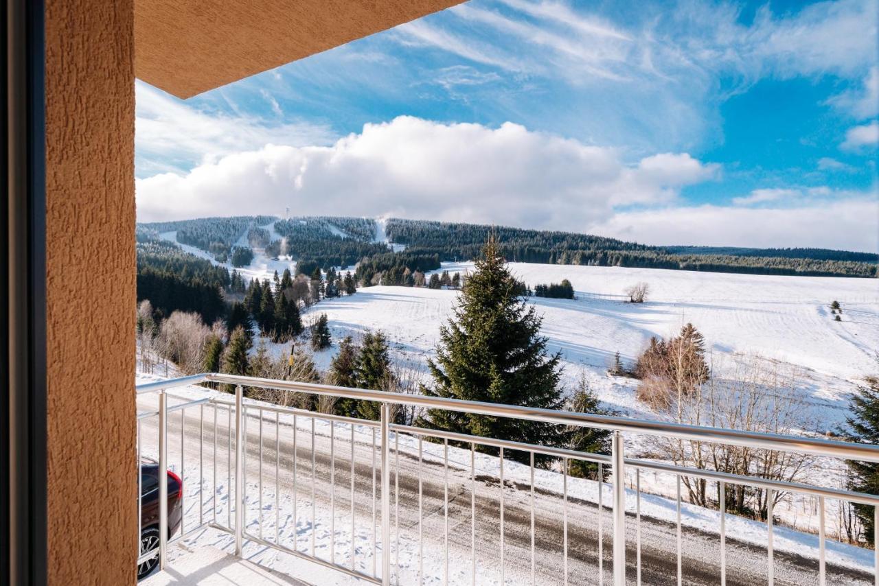 Apartment Hugo Klinovec Loučná pod Klínovcem Bagian luar foto